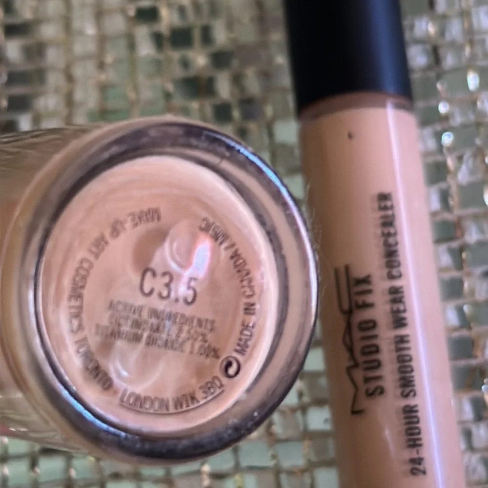 MAC Cosmetics Studio Fix Foundation C3.5 and Concealer Set - Cream A20